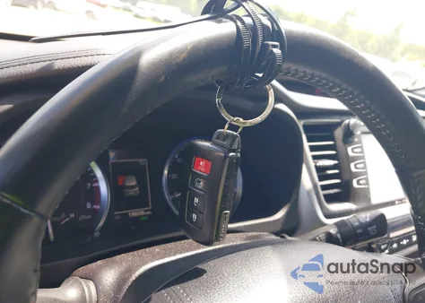 2019 Toyota Highlander Xle from USA, damaged, VIN 5TDJZRFH1KS564977